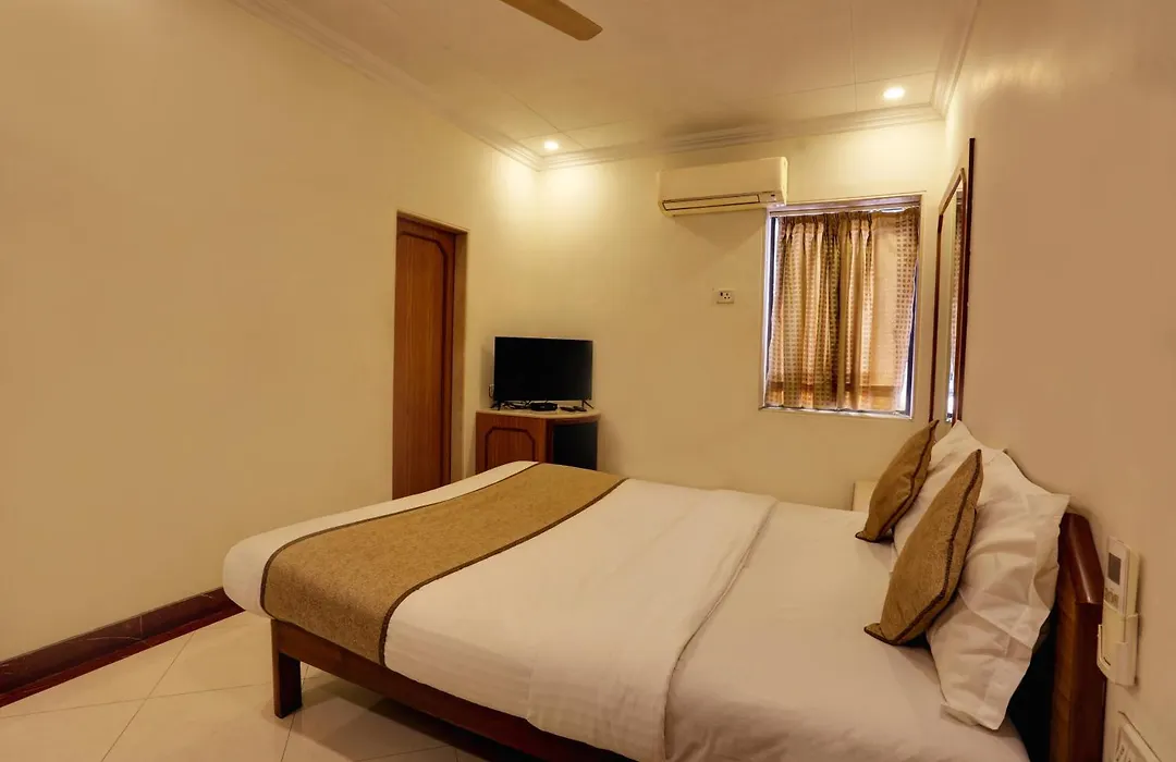 Accord Hotel-1